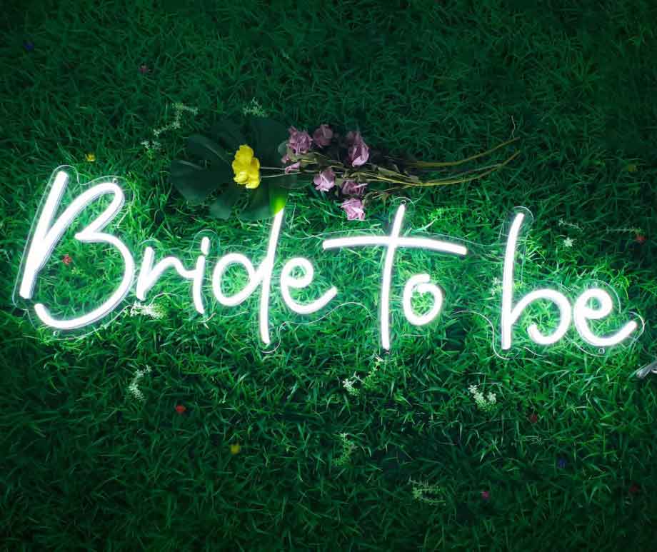 Bride to Be Neon Sign – LED Light Decor for Bridal Shower, Bachelorette Party, Wedding Celebration