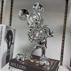 Mickey Welcome Resin Figure – Decorative Sitting Character for Home & Gifts